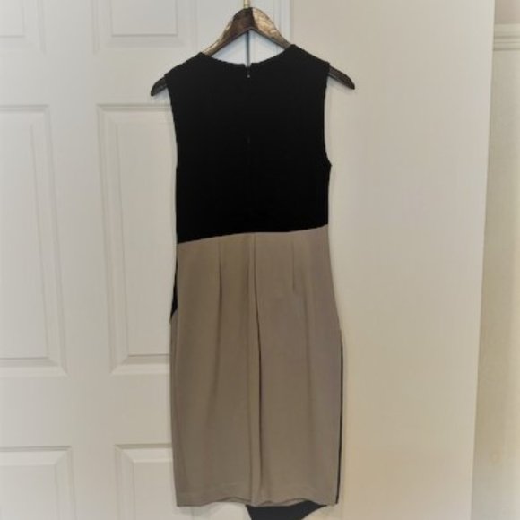 Magaschoni Grey/Black Cocktail Dress - Picture 2 of 3